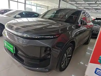 Li Auto L6 2024