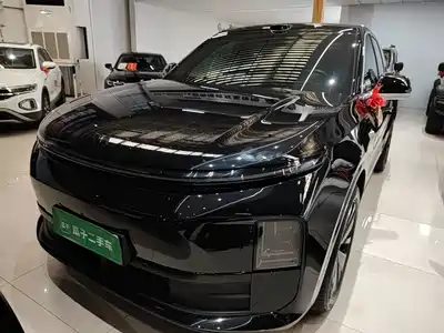 Li Auto L6 2025
