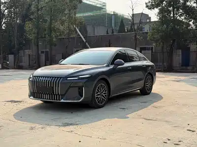 Roewe M7 DMH 2025