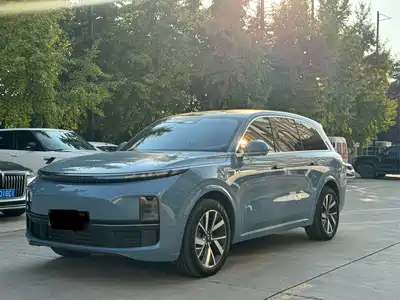 Li Auto L8 2023