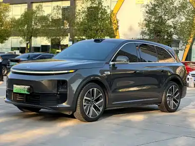Li Auto L6 2025
