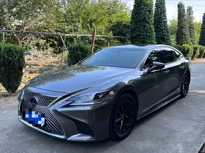 Lexus LS 2020