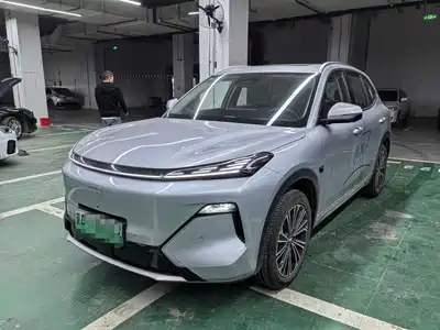 Geely Galaxy Starship 7 EM-i 2025