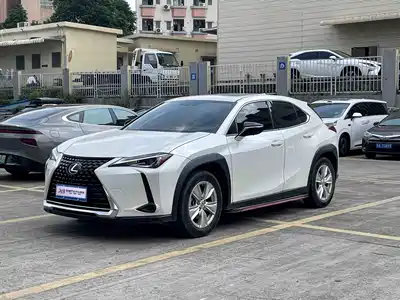 Lexus UX 2020