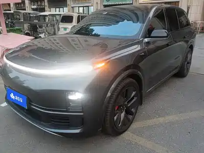 Li Auto L8 2023