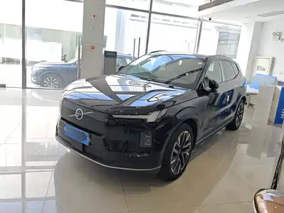 Volvo XC70 Plug-in Hybrid 2026