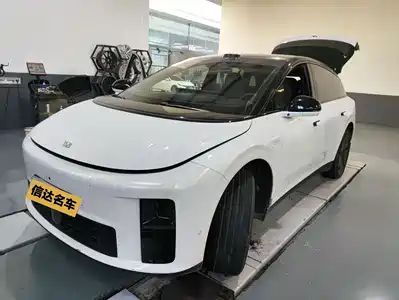Li Auto i6 2025