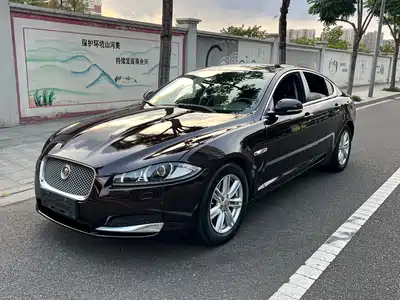 Jaguar XF 2013
