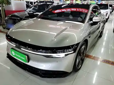 ZEEKR 007 2025
