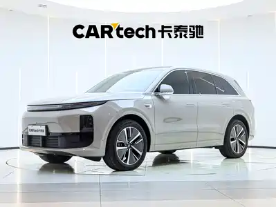 Li Auto L6 2025
