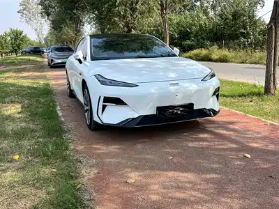 Geely Galaxy E8 2024