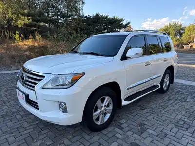 Lexus LX 2014