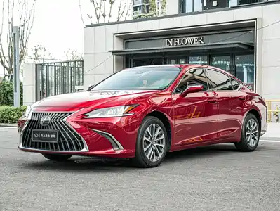 Lexus ES 2023