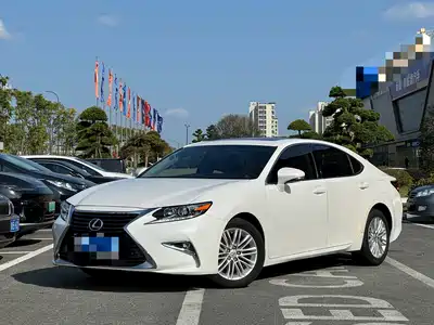 Lexus ES 2016