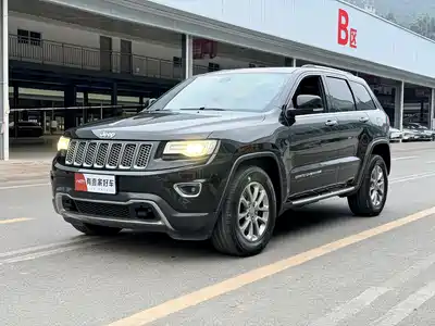 Jeep Grand Cherokee (Import) 2015