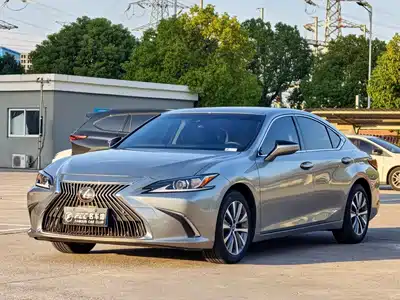 Lexus ES 2019
