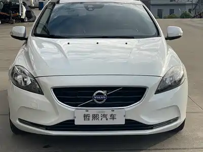 Volvo V40 2015