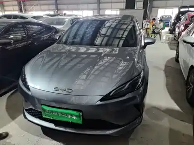BYD Seal 05 DM-i 2025