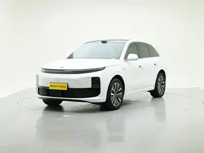 Li Auto L6 2025