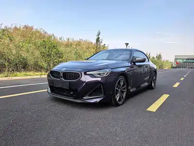 BMW M240i 2023