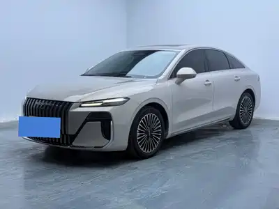 Roewe M7 DMH 2025