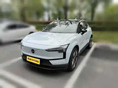Volvo EX30 2025