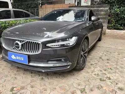 Volvo S90 2022