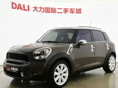 MINI COUNTRYMAN 2011