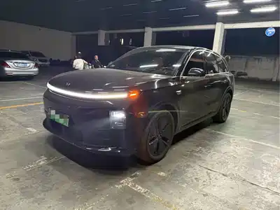 Li Auto L6 2025