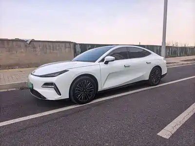Geely Galaxy Xingyao 8 2025
