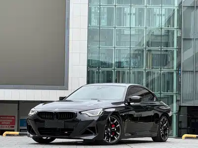 BMW M240i 2025
