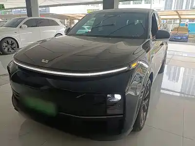 Li Auto L8 2023