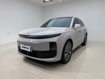 Li Auto L6 2025