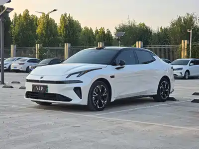 Lynk & Co 07 EM-P 2025