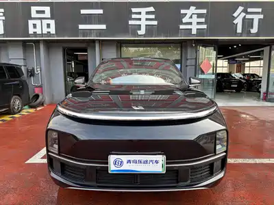 Li Auto L8 2024