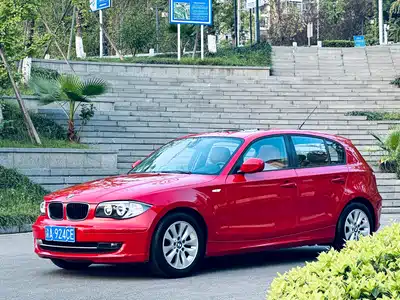 BMW 1 Series (Import) 2011