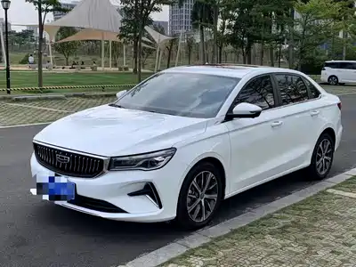 Geely Emgrand 2021
