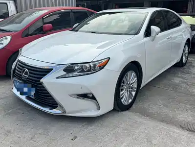 Lexus ES 2018