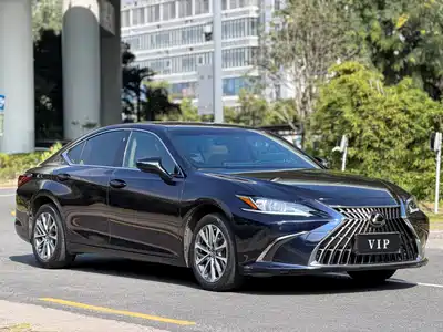 Lexus ES 2023