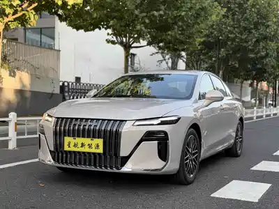 Roewe M7 DMH 2026