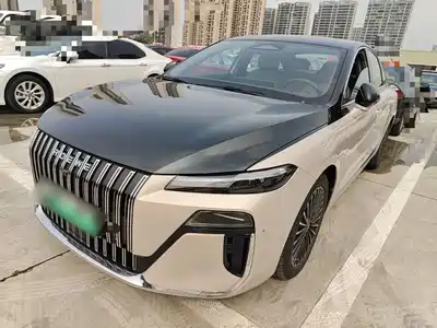 Roewe M7 DMH 2025