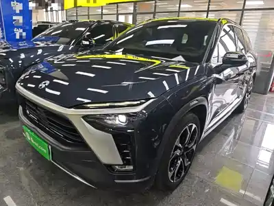 NIO ES8 2021