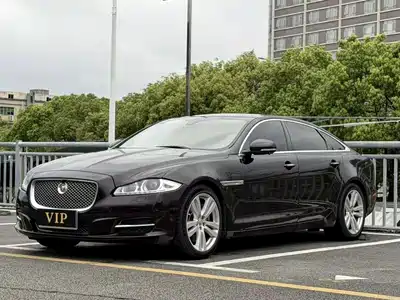 Jaguar XJ 2016