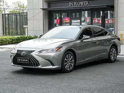 Lexus ES 2024