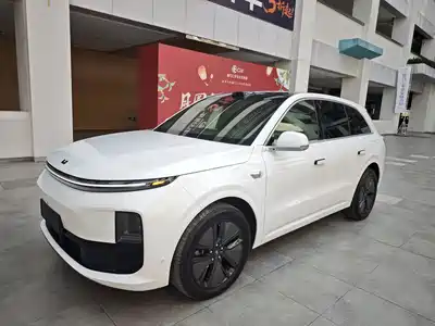 Li Auto L6 2024
