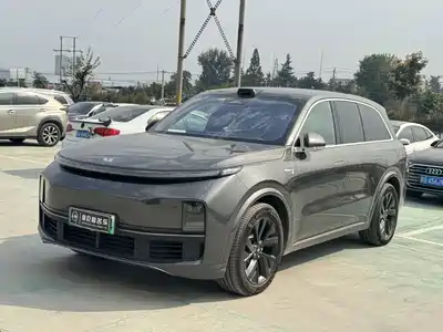 Li Auto L8 2022