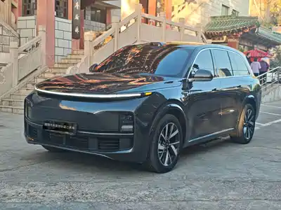 Li Auto L8 2024