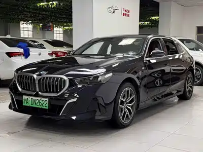 BMW i5 2025