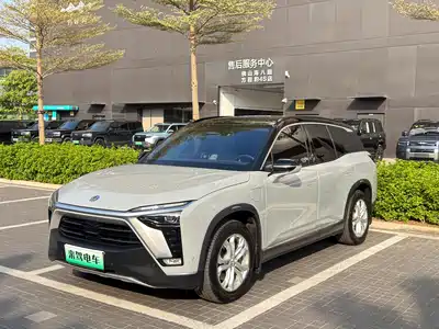 NIO ES8 2021