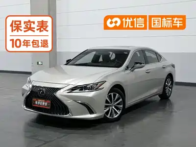 Lexus ES 2018